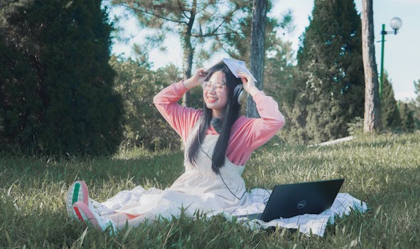 students enjoying a study break outdoors